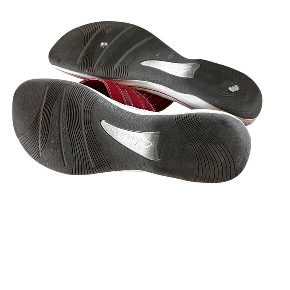Clarks Size 11 Slip On Womens Thong Sandal Red - Picture 8 of 9